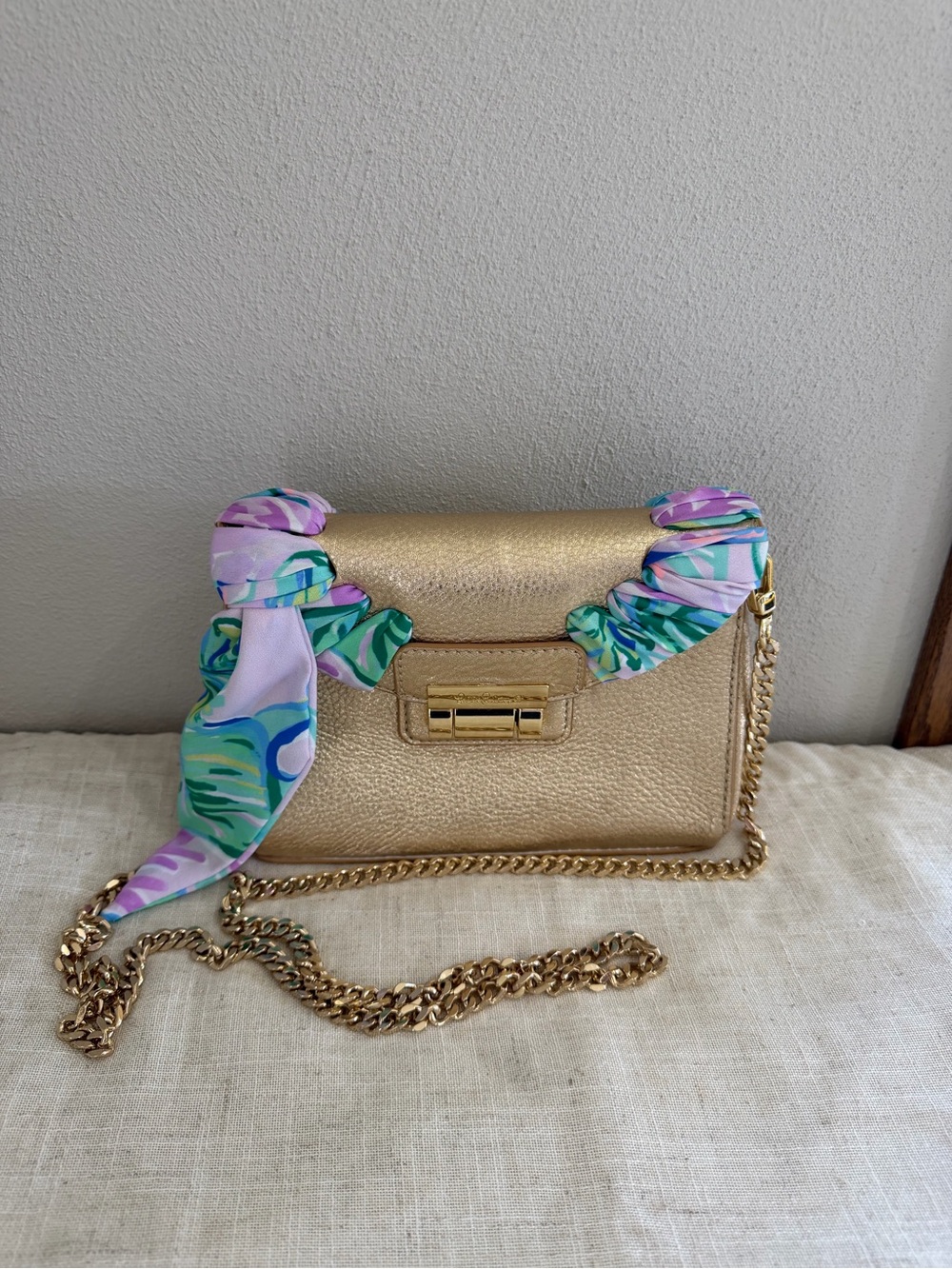Lilly Pullitzer Weston Mermaid Gold Metallic Crossbody With Gold Chain NWOT